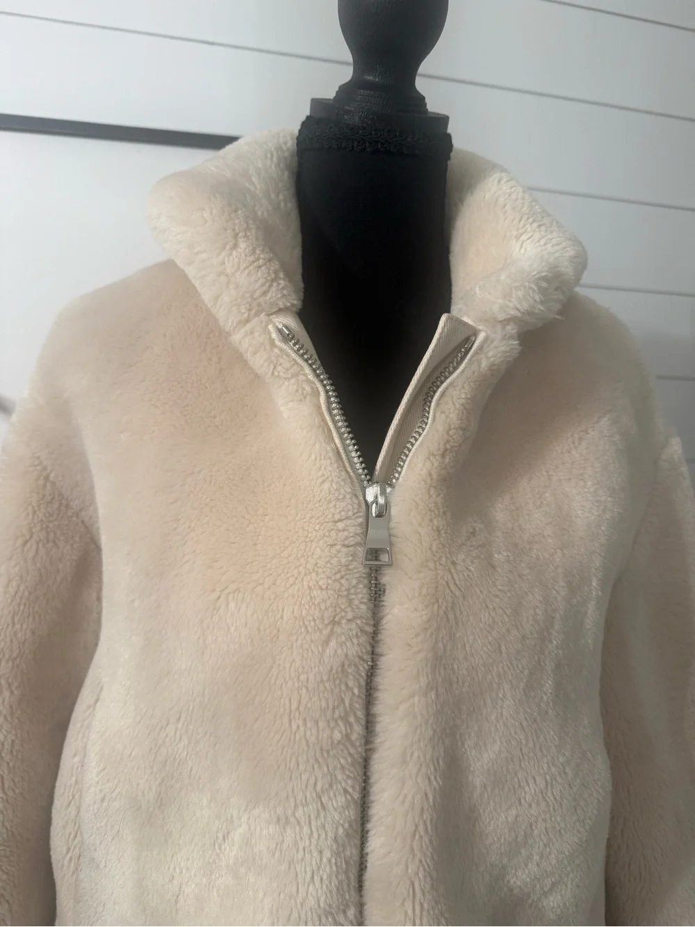 Club Monaco Women’s Novah Cropped Faux Fur Teddy Jacket XS